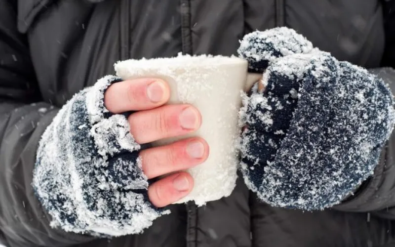 МЧС Алтайского края напоминает о первой помощи при обморожении