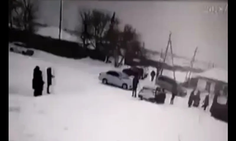 Водитель, сбивший толпу людей в Алтайском крае, попросил прощения