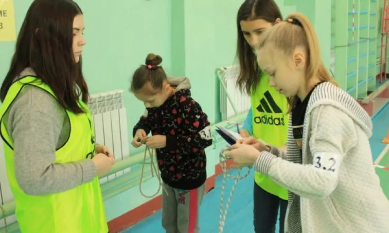 Городские туристские соревнования для школьников прошли в Барнауле