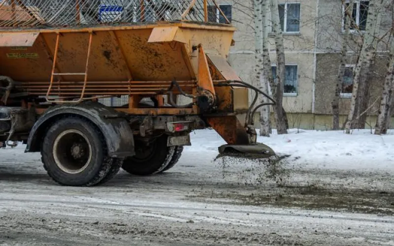 Дорожники Барнаула начали работать в усиленном режиме