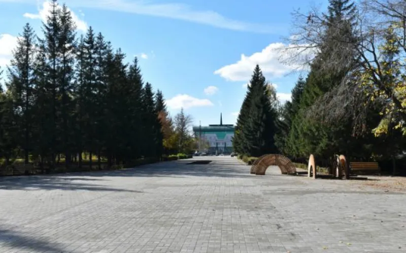 Петровский бульвар благоустроили за 125 млн рублей в Бийске