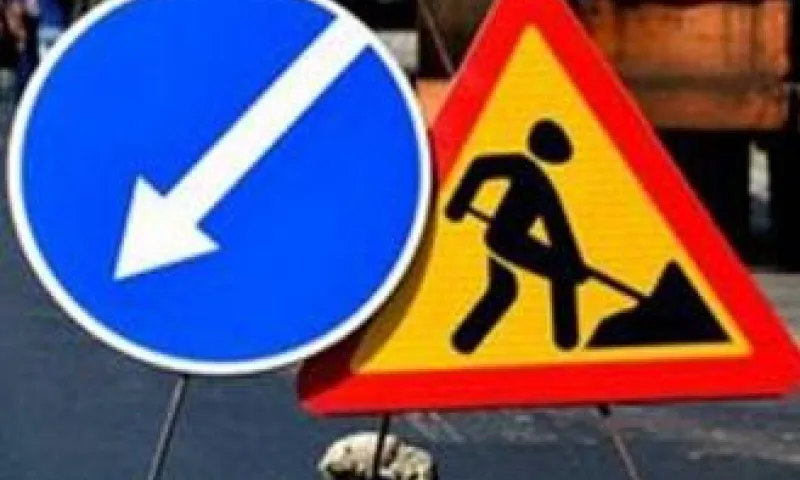 Движение транспорта изменят на двух участках дорог из-за ремонта теплосетей в Барнауле