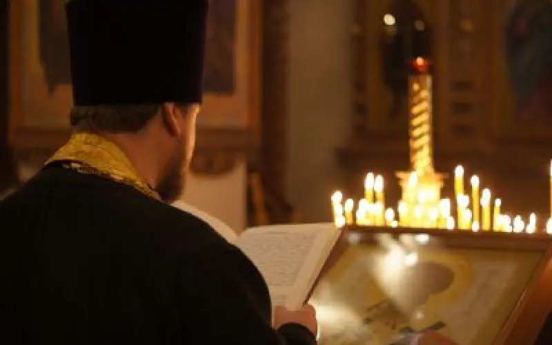 Смотрите Рождественское богослужение на «Катунь 24»