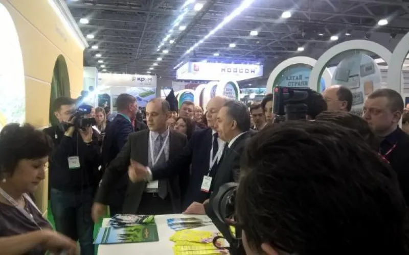 Виталий Мутко посетил стенд Алтайского края на «Интурмаркете-2018»