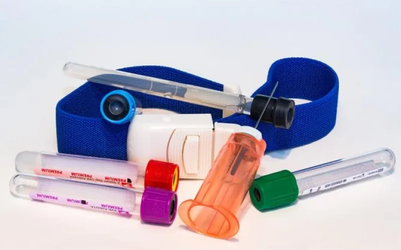 Лихорадкой денге заболели двое жителей Алтайского края