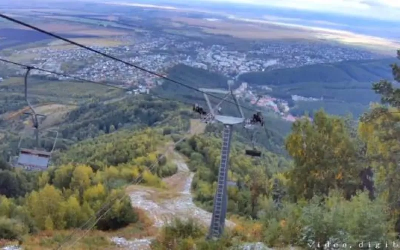 Веб-камеры К24: в Белокурихе выпал снег