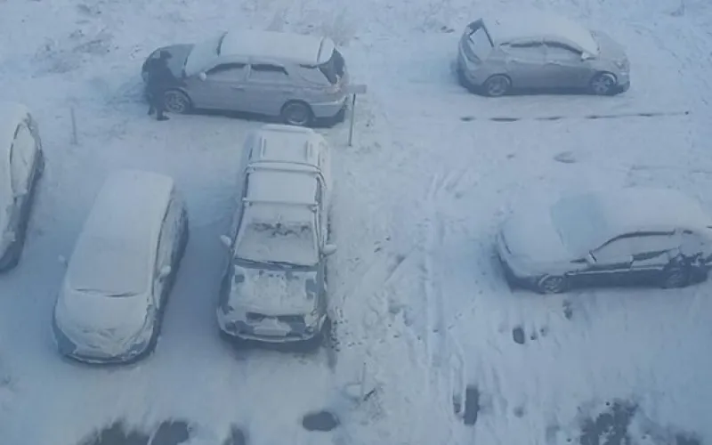 Зима в апреле: сильный снегопад прошёл в Бийске 