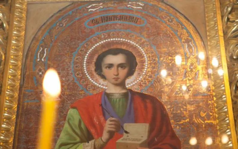 Фото: Пасхальная служба в Покровском соборе 