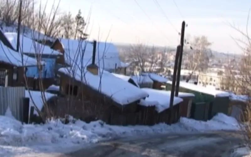 Жители 12 частных домов в Барнауле практически неделю живут без воды