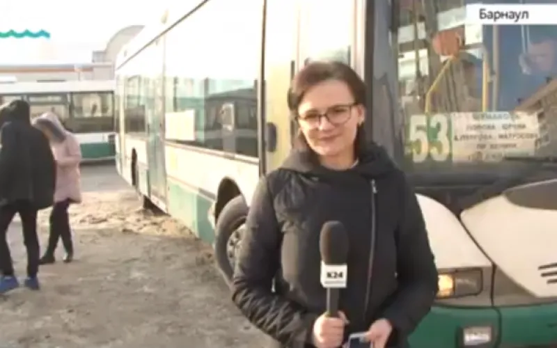 «Автобус любви» вышел на маршрут по Барнаулу 14 февраля 