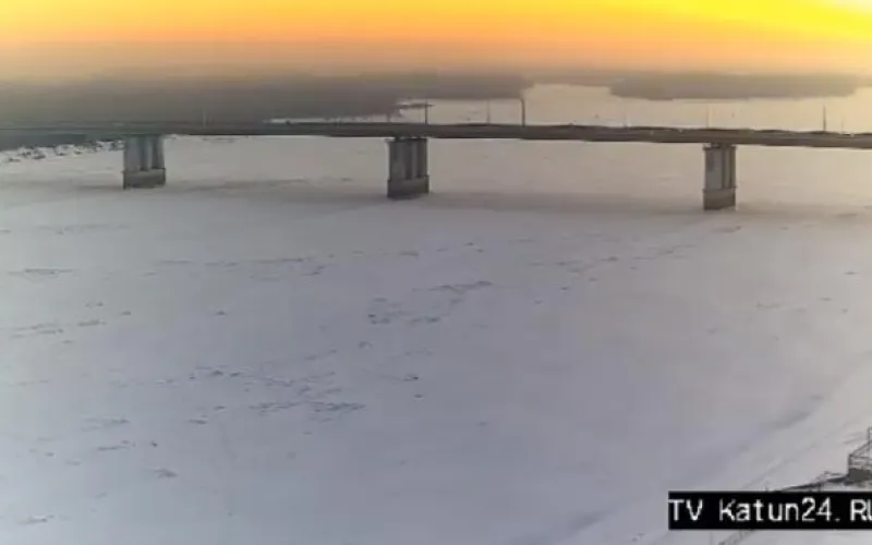 Веб-камеры: закат над Обью в рождественский мороз