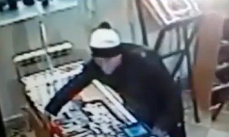 Житель Кемерова ограбил храм в Барнауле
