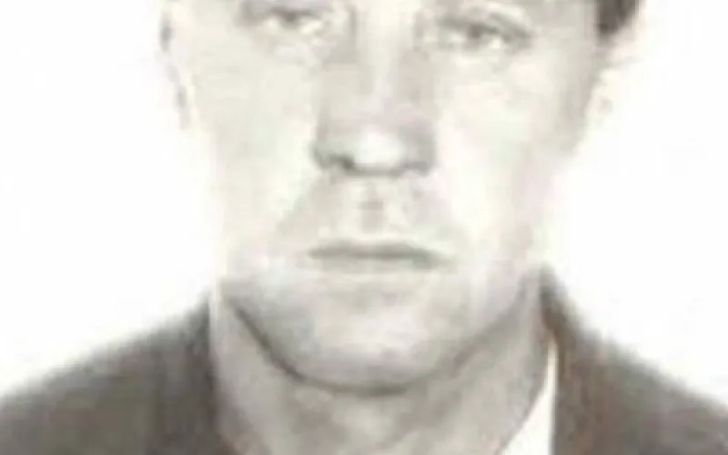 Жителей Алтайского края за вознаграждение просят найти психически больного мужчину