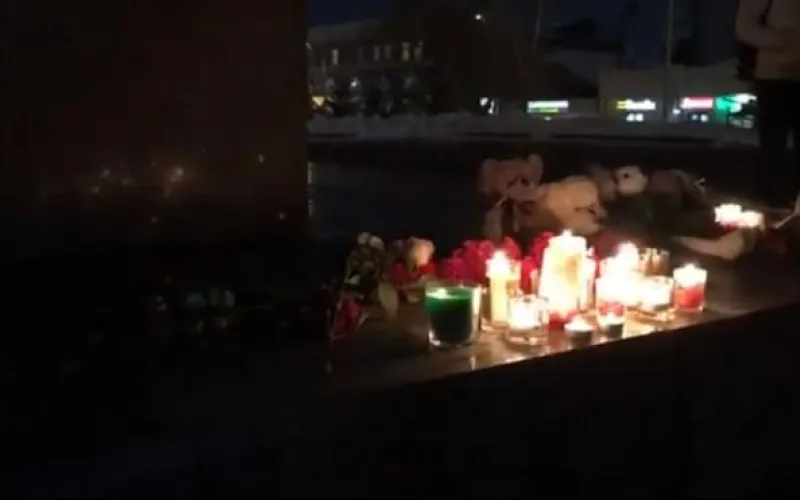 Барнаульцы почтили память погибших в Кемерове