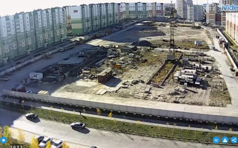 Барнаульцы в онлайн-режиме могут наблюдать за стройкой образовательных учреждений