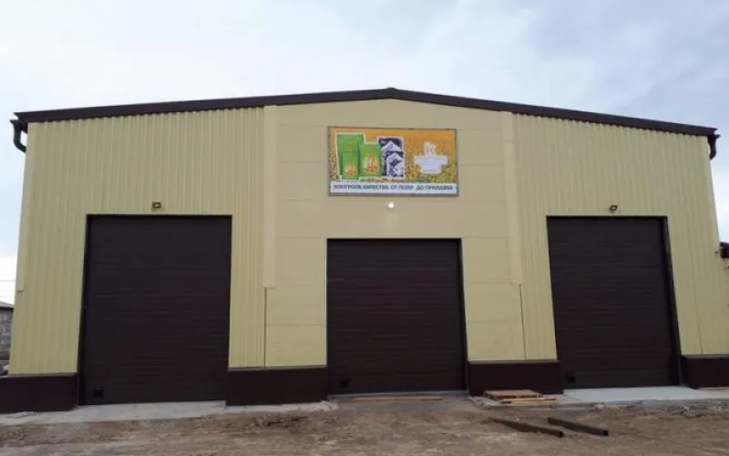 Строительство комбината по производству жареных семечек завершают в Алтайском крае