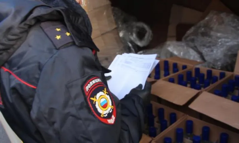 Большую партию контрафактного алкоголя задержали змеиногорские полицейские 