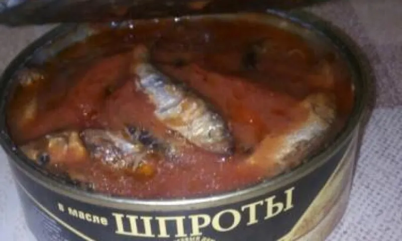Шпроты с неожиданным сюрпризом купил барнаулец 