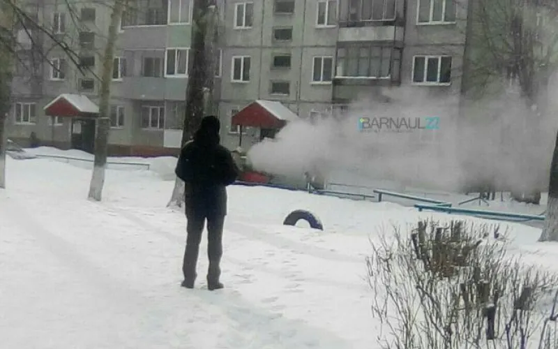 Автомобиль загорелся в Барнауле 