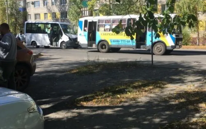 Маршрутки устроили ДТП в результате гонок на дороге в Бийске