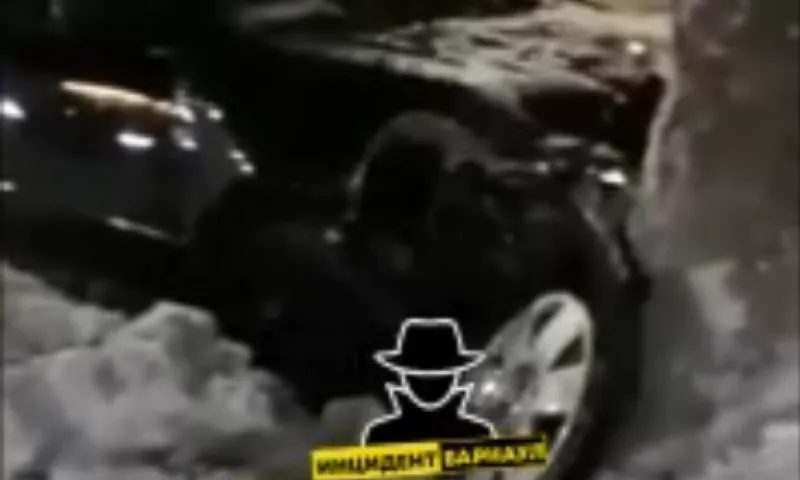 Видео: серьезное ДТП произошло в центре Бийска