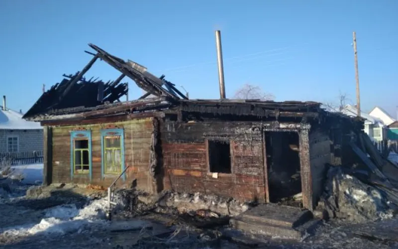 Сильный пожар произошёл в Благовещенском районе