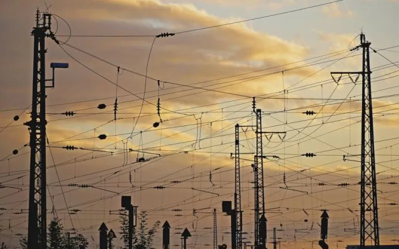 Энергетики устранили более 70 порывов и замыканий на электросетях в минувшую ночь 