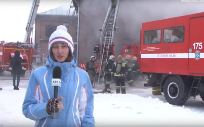 Погиб один человек: тушение исторического здания в Барнауле (прямое включение)