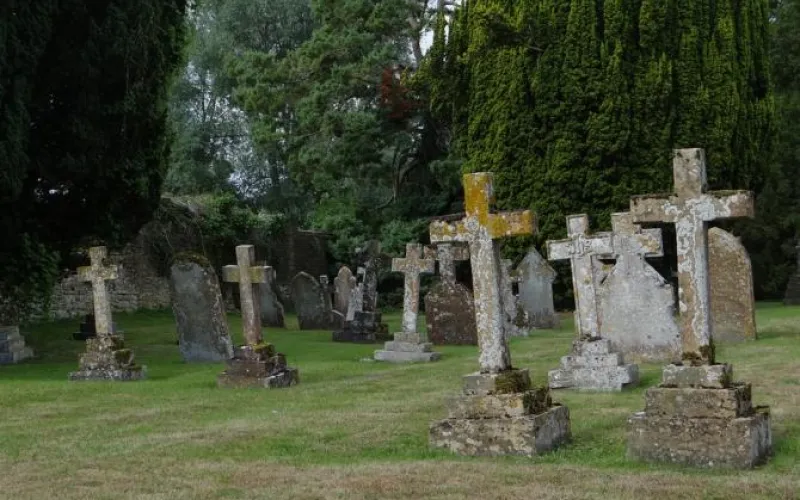 Расширение кладбища в Бийске обойдется властям в 4,7 млн рублей