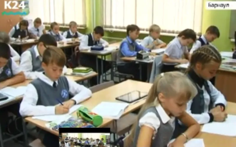 Барнаульцы не поддерживают использование электронных гаджетов в школе