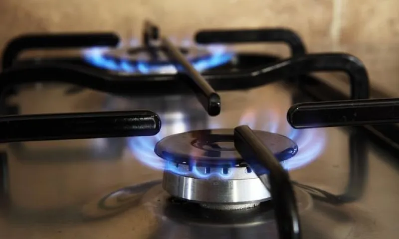 Соцсети: барнаульцы вынуждены греться газом из-за холода в квартире 
