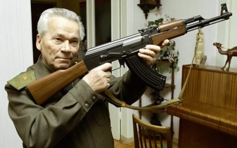 Мемориальный музей Михаила Калашникова готовит серию выставок к 100-летию великого конструктора