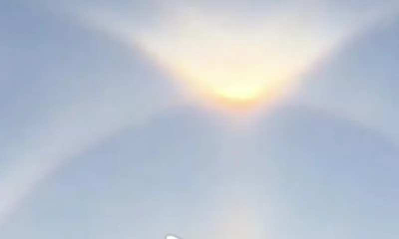 Необычное природное явление сняли перед Рождеством жители алтайского села