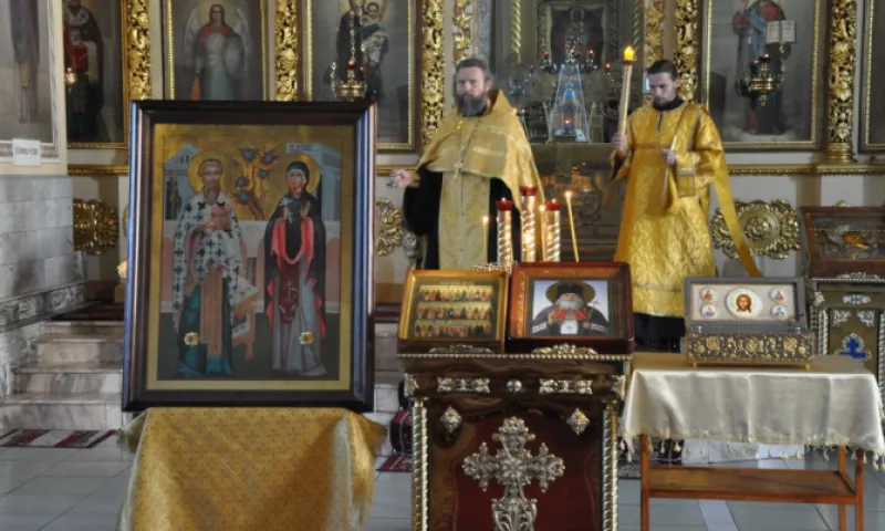 Иконы святых привезли в барнаульскую епархию