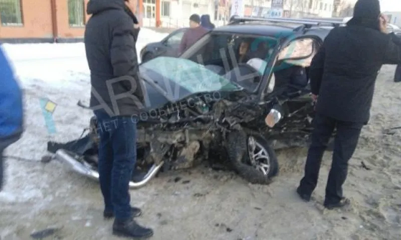 Четыре автомобиля пострадали в серьезном ДТП в Барнауле