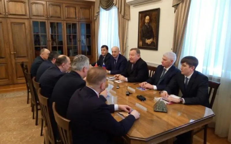 Встреча губернатора Алтайского края и министра промышленности Белоруссии проходит в Барнауле