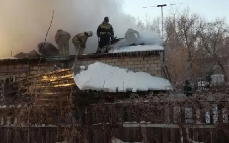 Пожар в Рубцовске тушили 18 пожарных 