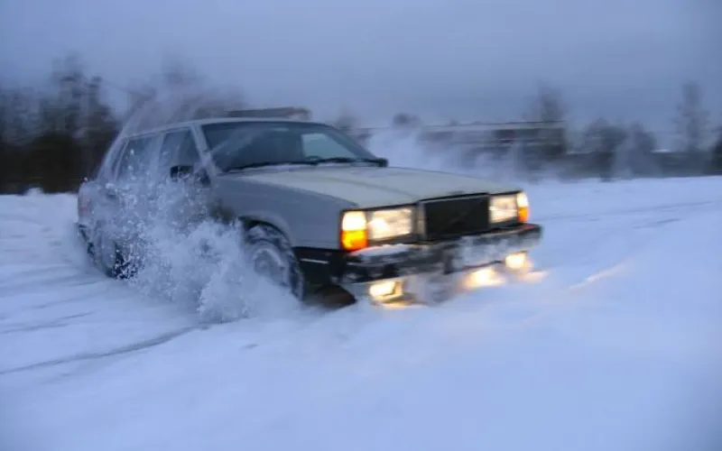 Сильный гололёд: как действовать, если нельзя избежать ДТП