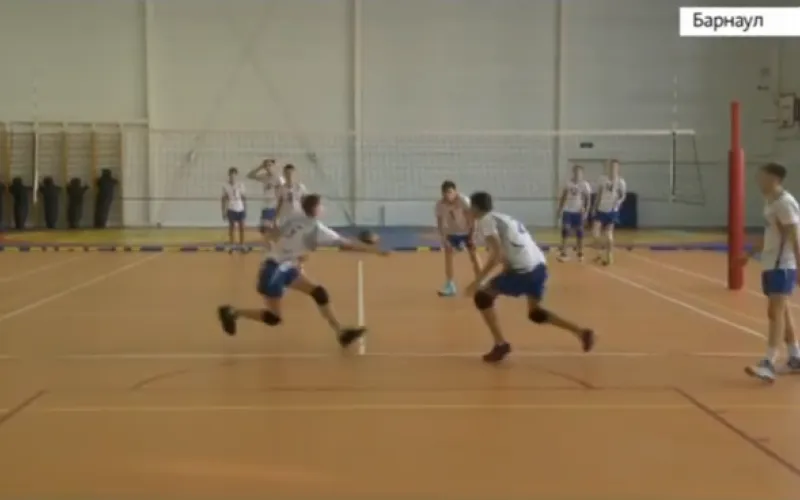 «Алтай спортивный»: волейболист специализированной школы олимпийского резерва «Заря Алтая» Данил Кореньков