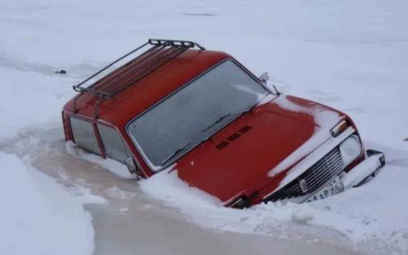 ГУ МЧС по Алтайскому краю запрещает выезд автомобилей на лед