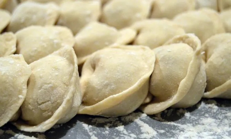 Жители Барнаула купили пельмени с опасной начинкой