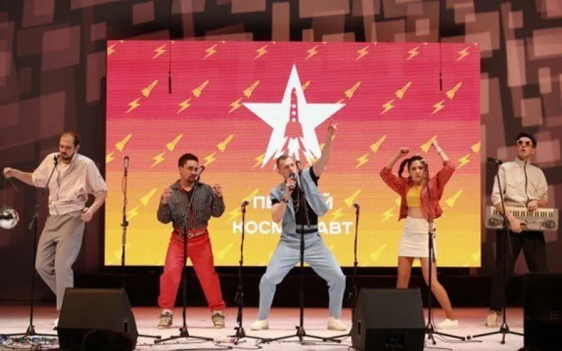 Известная барнаульскому зрителю команда «Первый космонавт» вернулась в КВН