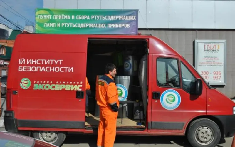 Энергосберегающие лампы и градусники у барнаульцев примет экомобиль