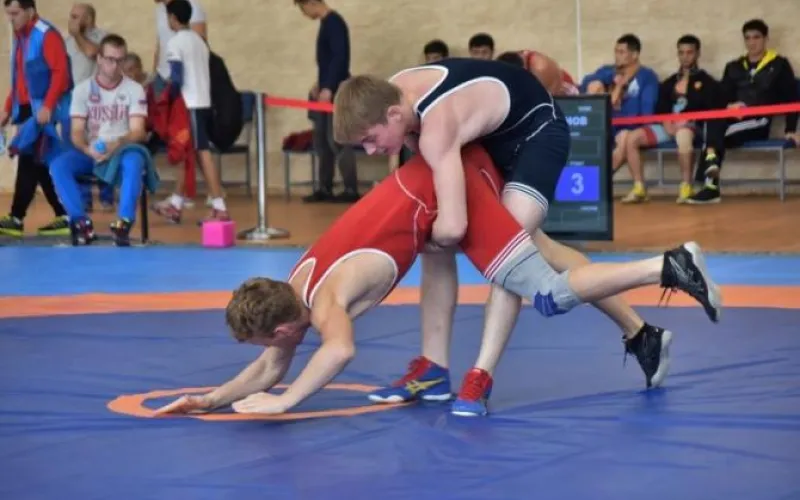Алтайский спортсмен стал призером Всероссийского турнира по греко-римской борьбе