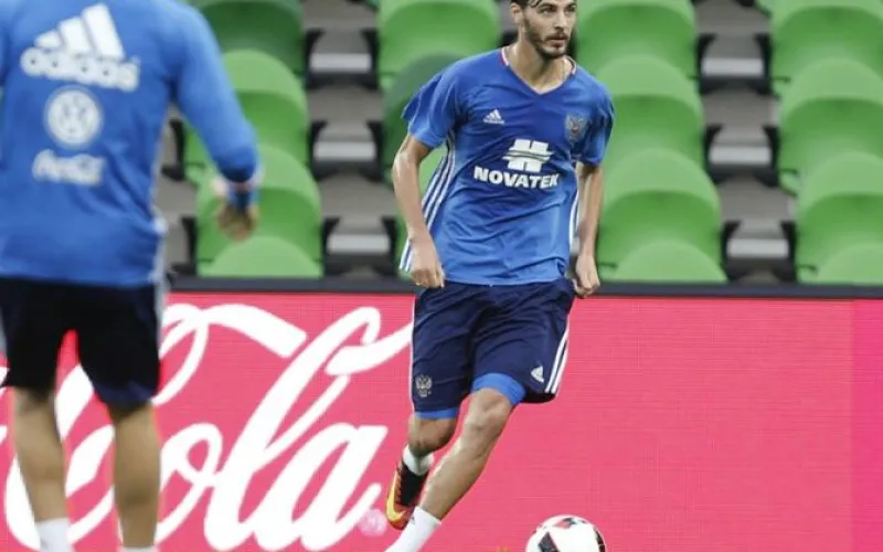 Фонды алтайского музея пополнились личными вещами игрока сборной России по футболу