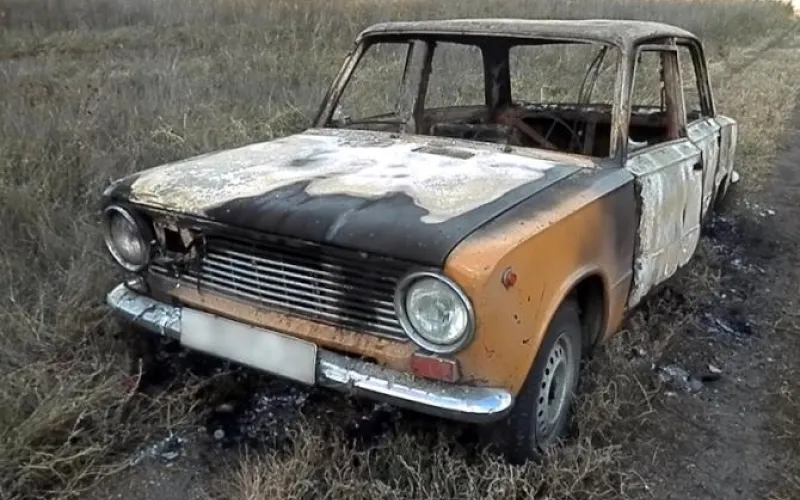 Неизвестный сжег угнанный автомобиль в Рубцовске