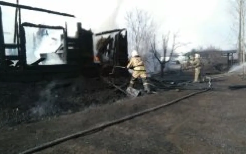 Спасатели потушили 6 пожаров за сутки в Алтайском крае 