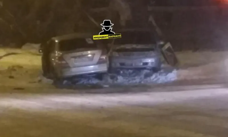ДТП с участием двух иномарок произошло в Барнауле