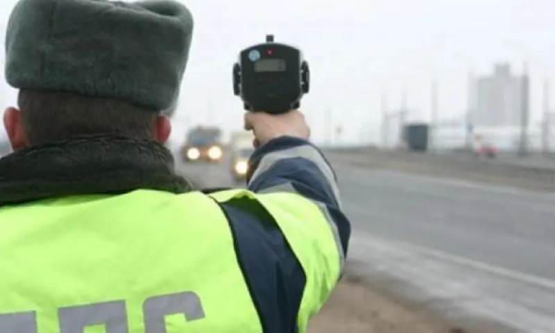 Полицейские с радарами дежурят на главных улицах Барнаула