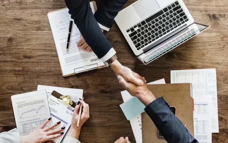 Россиянам запретят работать по совместительству 